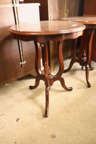 Pair Queen Anne Style Mahogany End Tables
