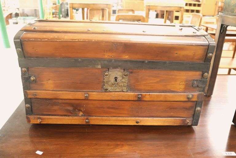 Antique Jenny Lind Trunk