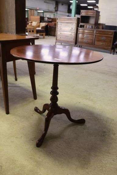 Nathan Margolis Hartford ct Queen Anne Style Mahogany Tea Table