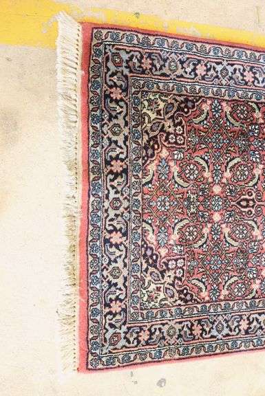 *NO STORAGE* 59" X 37" Rug
