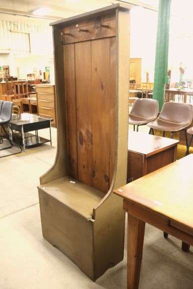 Modern Farmhouse Pine Hall Seat