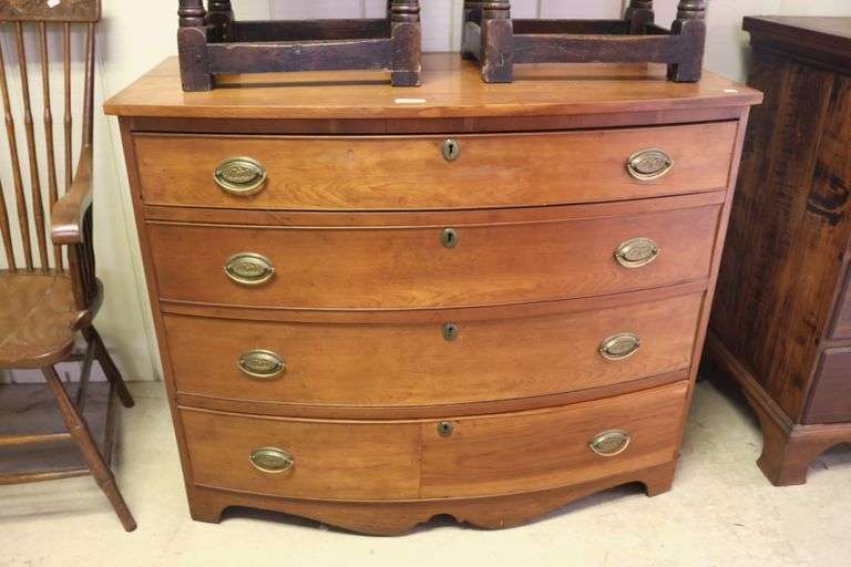 New England Hepplewhite Cherry Chest of Drawers