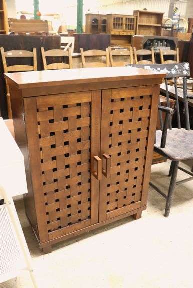 Modern Lattice Door Cabinet