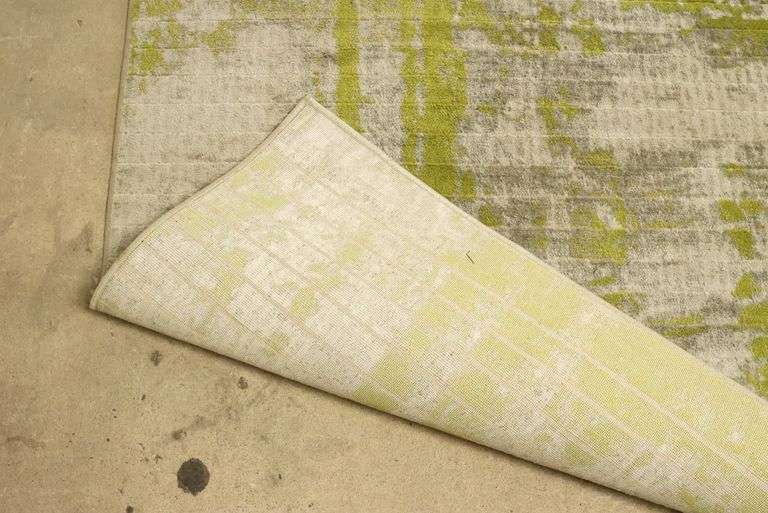 *NO STORAGE* 89" X 63" Rug