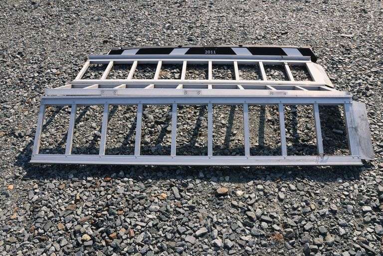 *NO STORAGE* Pair of Aluminum Ramps