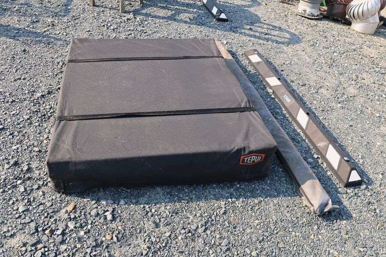 *NO STORAGE* Tepui Car Tent