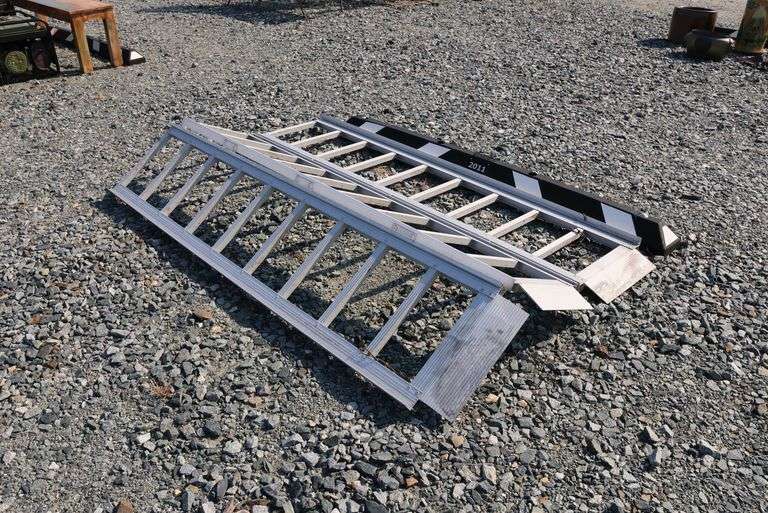 *NO STORAGE* Pair of Aluminum Ramps