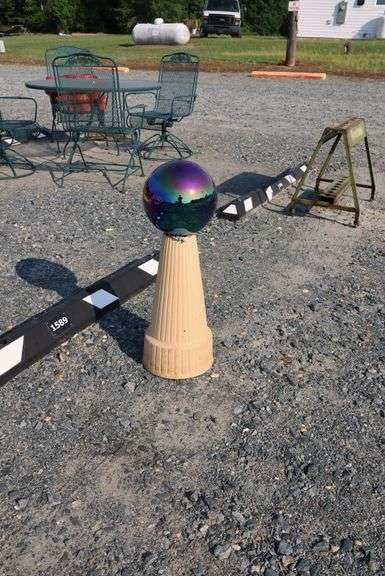 *NO STORAGE* Gazing Ball on Stand
