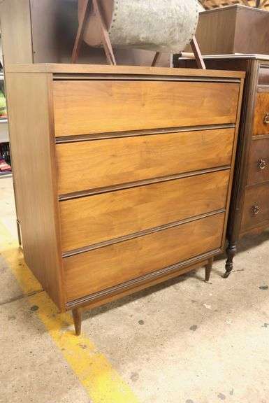 Broyhill Walnut and Laminate Four Drawer Chest