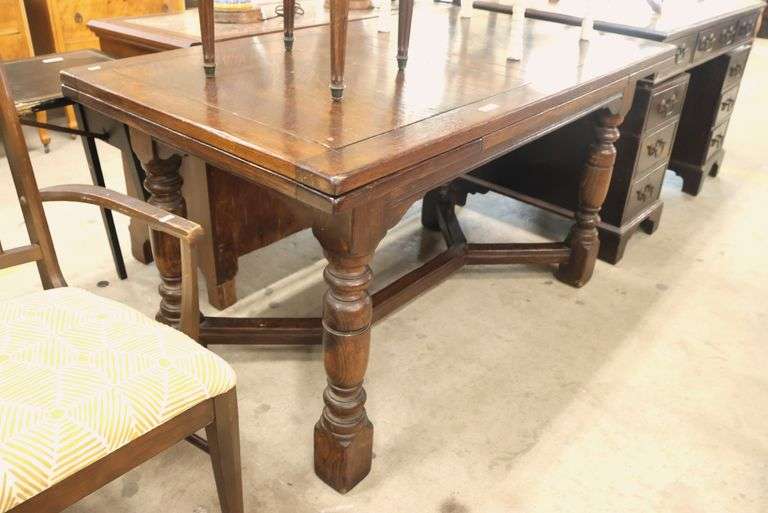 Mannerist Style Oak Extension Dining Table