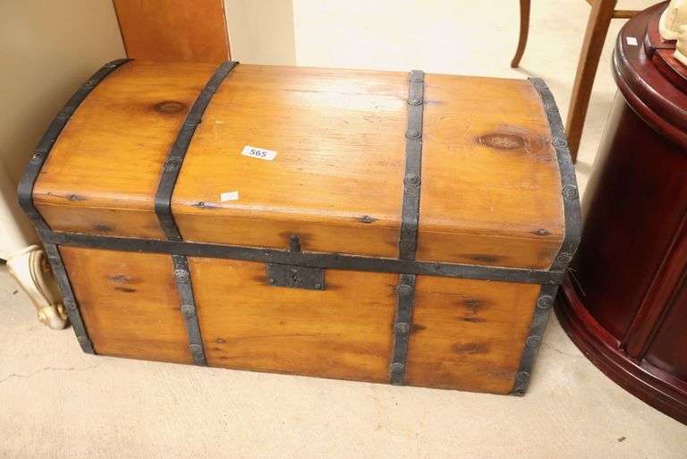 Antique Jenny Lind Trunk