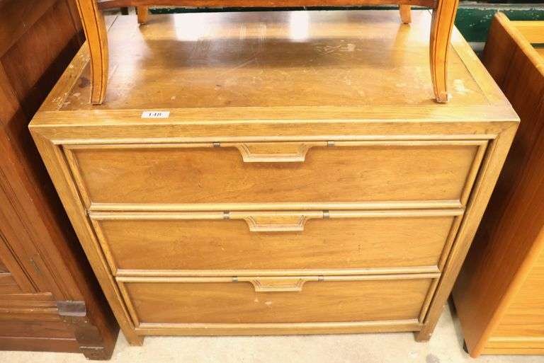 Thomasville MCM Nightstand, Finish Wear