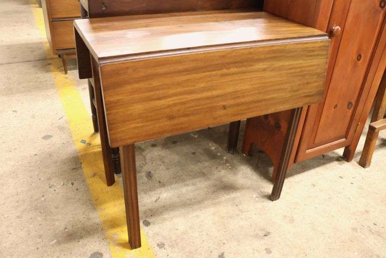 George III Marlborough Leg Mahogany Pembroke Table