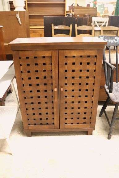 Modern Lattice Door Cabinet