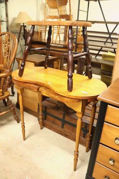 Vintage Farmhouse Vanity with Stool