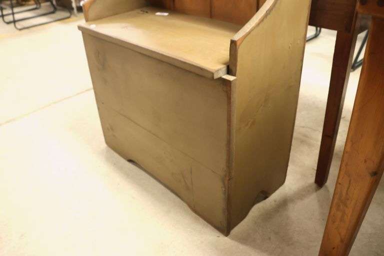 Modern Farmhouse Pine Hall Seat
