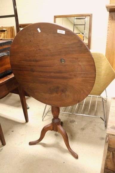 New England Federal Spider Leg Cherry Candle Stand