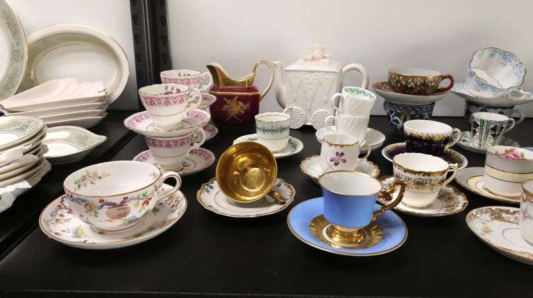 Collection of Vintage & Antique Porcelain / China Teacups