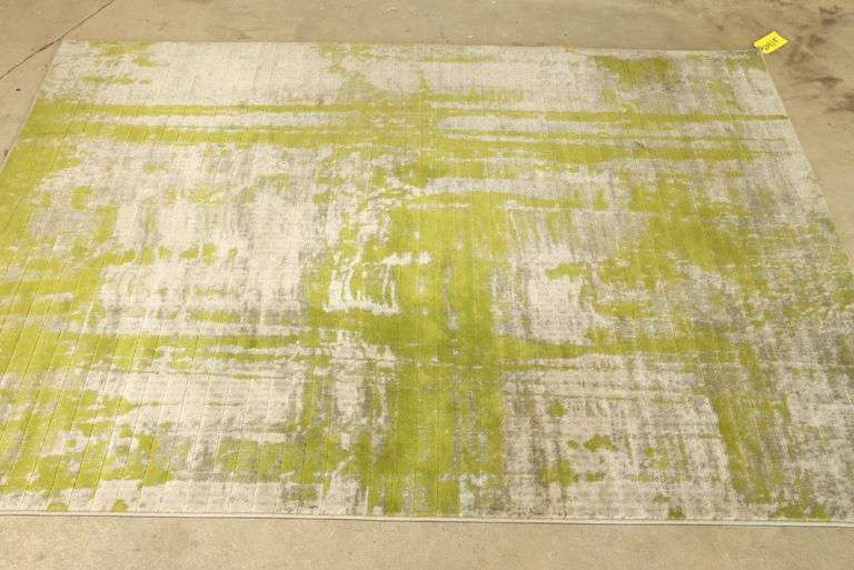 *NO STORAGE* 89" X 63" Rug