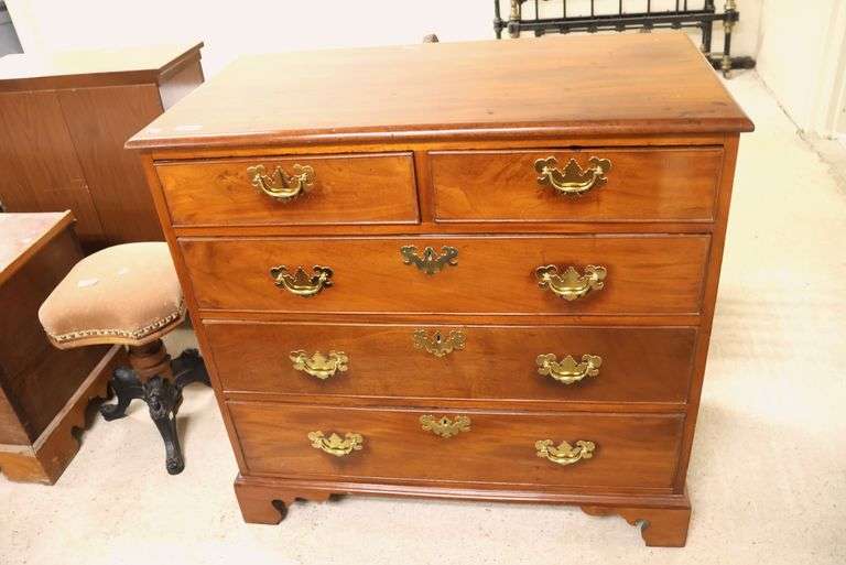 George II Mahogany Bachelor's Chest