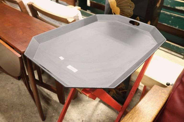 Butler's Folding Serving Stand