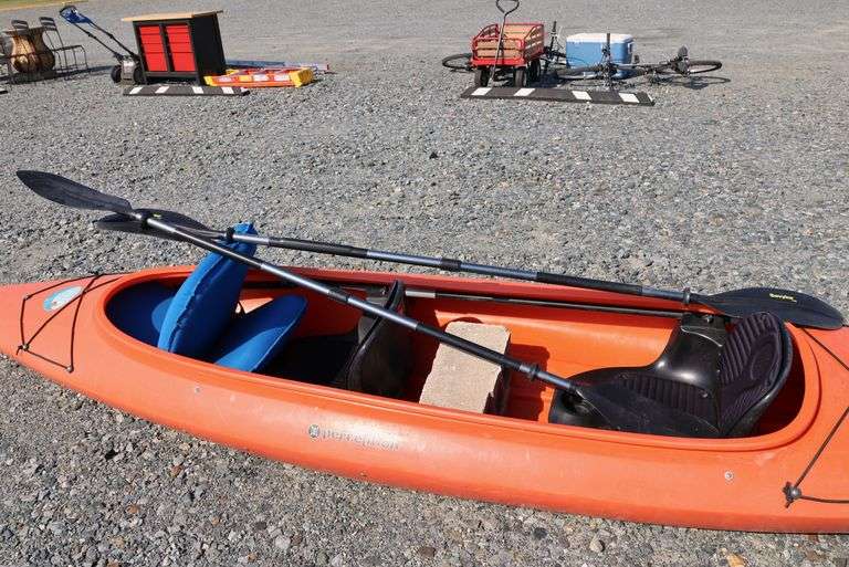 *NO STORAGE* Molded Plastic 2 Seat Kayak