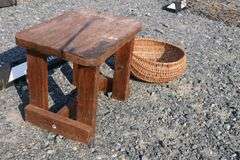 *NO STORAGE* Side Table and Basket