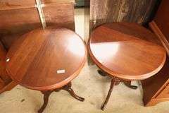 Pair Queen Anne Style Mahogany End Tables