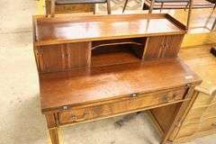 Colonial Revival Hepplewhite Style Inlaid Mahogany Ladies' Writing Desk