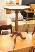 Colonial Revival Mahogany Candle Stand