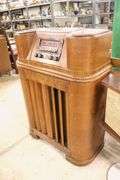 *NO STORAGE* Vintage Radio, As-Is