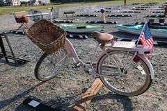 *NO STORAGE* Western Flyer Beach Cruiser Bike