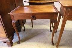 Colonial Revival Queen Anne Style Mahogany Tea Table