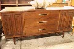 Broyhill Premier Sculptra MCM Walnut Credenza, Minor Chips