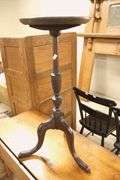 Queen Anne Style Candle Stand