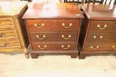 Pair Davis Furniture Mahogany Nightstands, Finish Wear, One Pull Missing