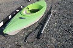 *NO STORAGE* Pelican Moled Kayak and Paddles