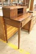 Colonial Revival Hepplewhite Style Inlaid Mahogany Ladies' Writing Desk