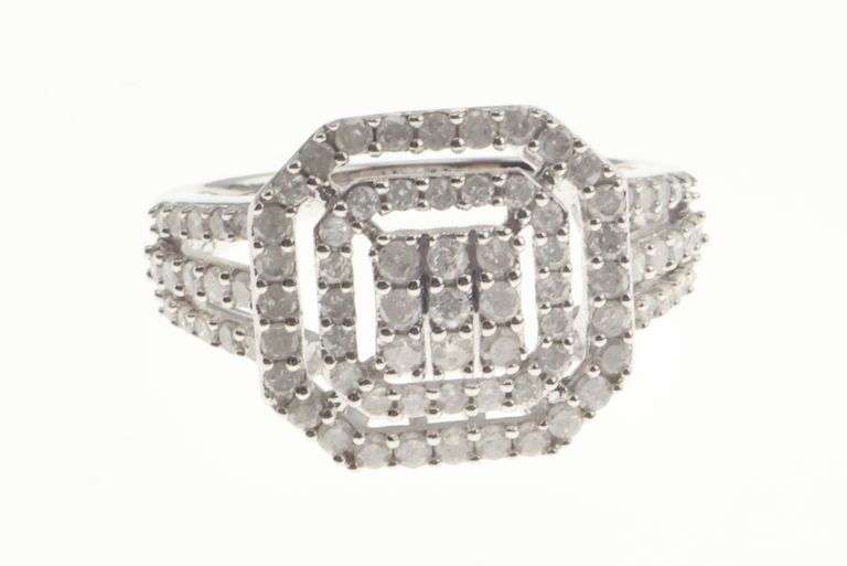 10k Gold Multi Diamond Ring 5.1g