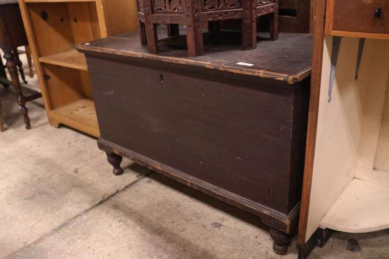 Pennsylvania Federal Stained Blanket Chest