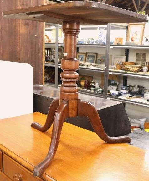 New England Federal Mixed Woods Candle Stand