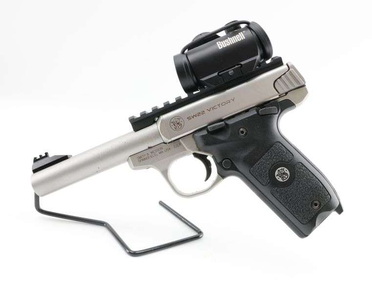 [Regulated] Smith and Wesson Sw22 Victory Pistol in .22