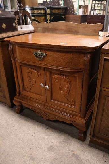 Lexington Golden Oak Nightstand
