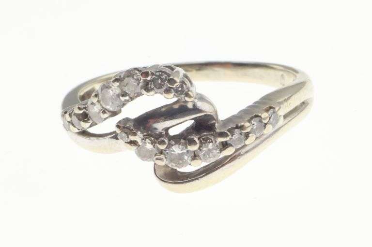 14k Gold Multi Diamond Band/Ring 3.1g