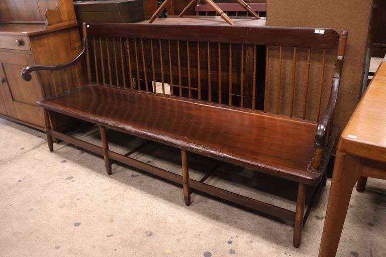 Pennsylvania Full Spindle Windsor Bench