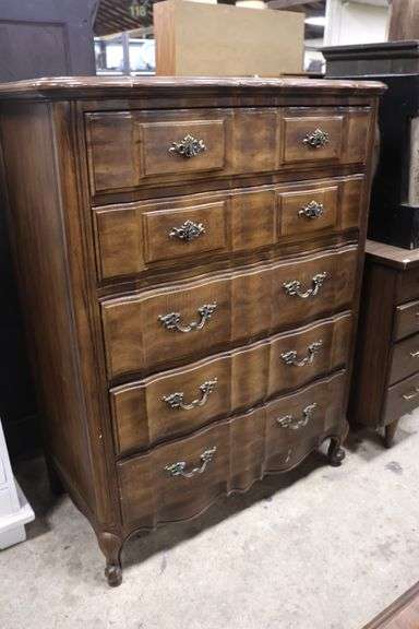Thomasville French Provincial Style Five Drawer Chest
