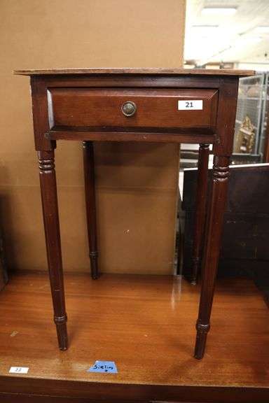 Sheraton One Drawer Stand