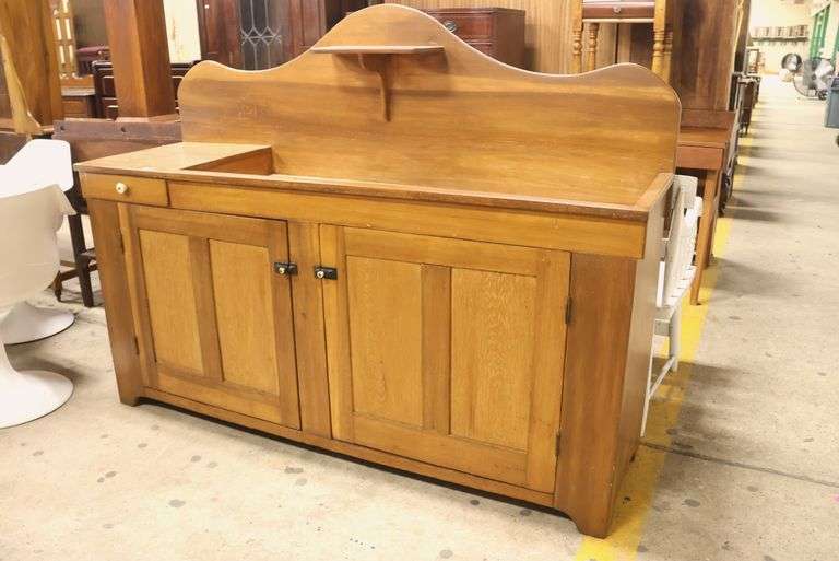 Oversized Pennsylvania Farmhouse Softwood Dry Sink