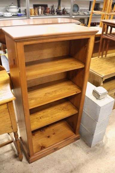Vintage Farmhouse Pine Bookshelf