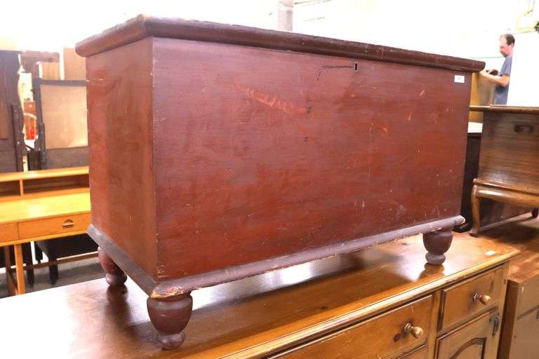 Pennsylvania Sheraton Red Painted Blanket Chest